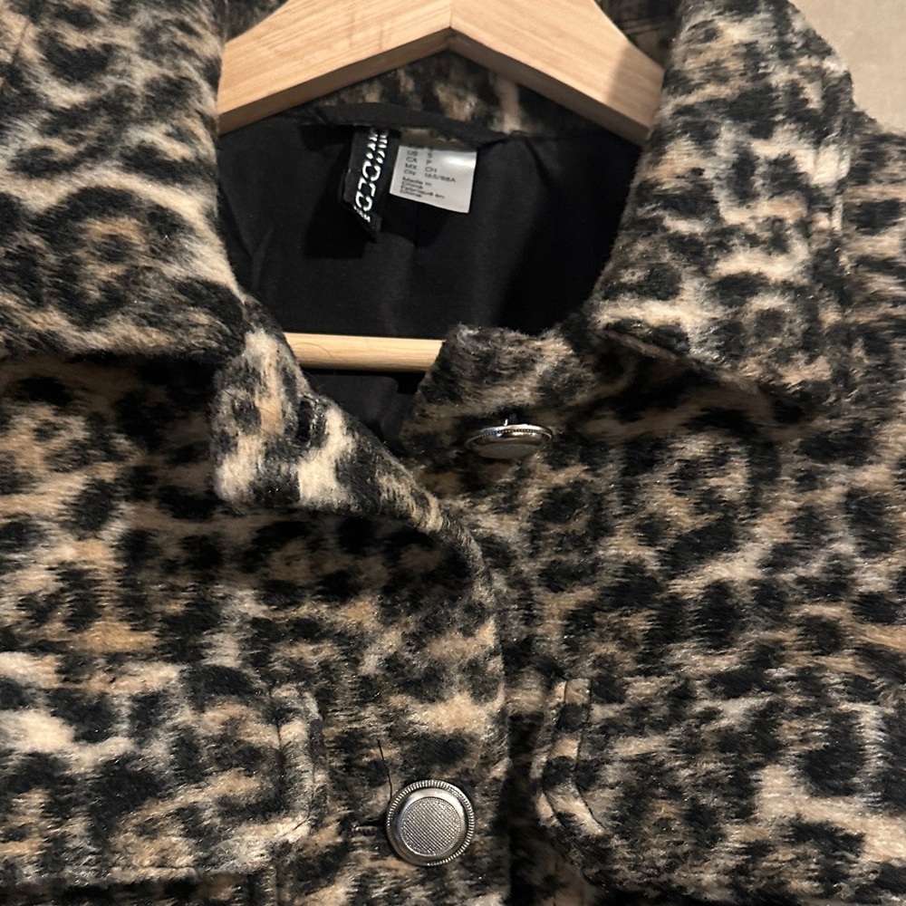 H&M Leopard Print Jacket - Picture 2 of 4